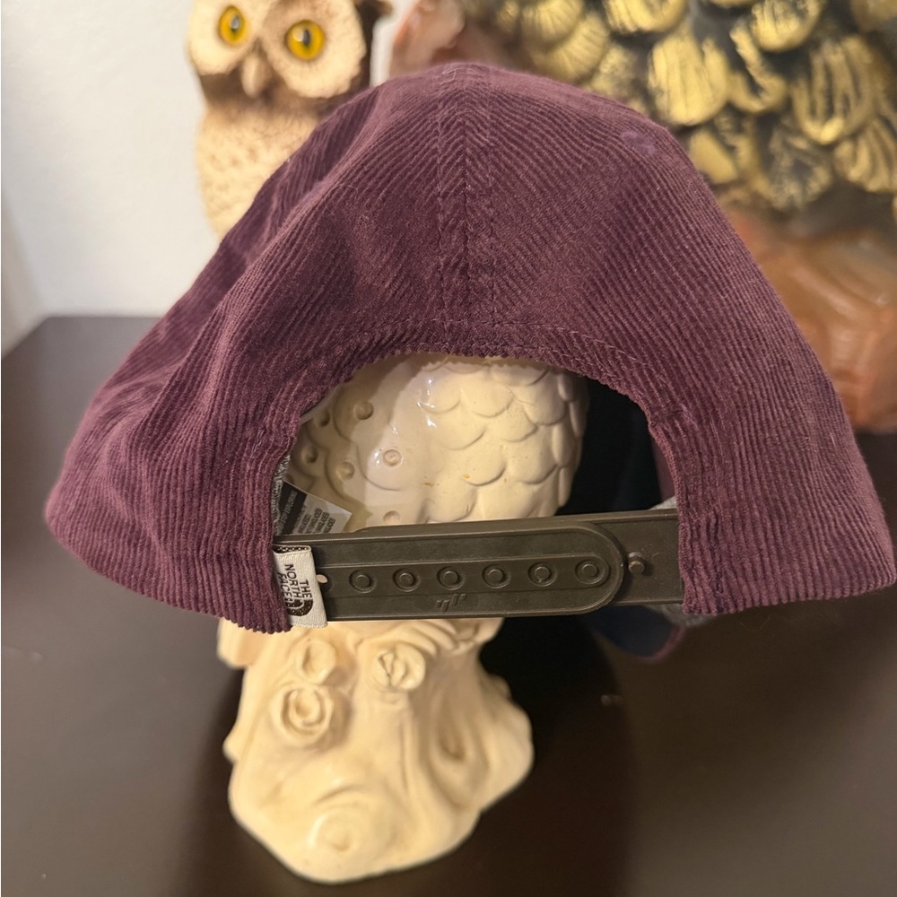 The North Face Plum Corduroy Cap - Picture 2 of 7